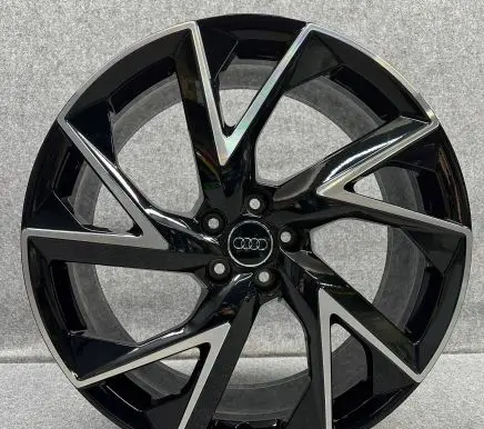Audi Q3 F3 R21 alloy rim 83A601025AE