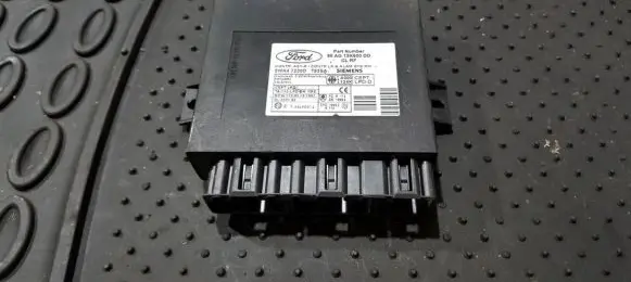 Ford Focus Other control units/modules 5wk47230d 98ag15k600dd