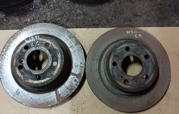 Mercedes-Benz E W211 Rear brake disc