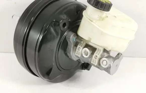 Ford Mustang VI Brake booster FR3C-2B195-FK