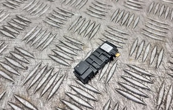 Mercedes-Benz E W212 Rain sensor A2048210851 2940708500