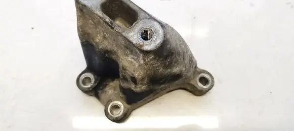 Chrysler 300 - 300C Engine mounting bracket 04578181aa 50588