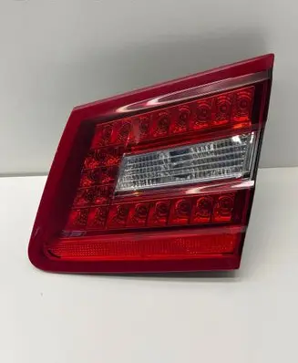 Mercedes-Benz E W212 Tailgate rear/tail lights A2128201064