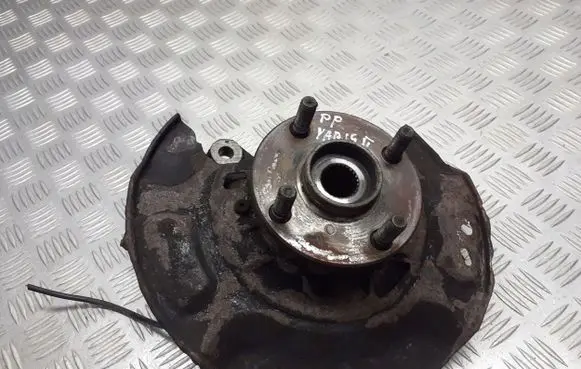 Toyota Yaris Front wheel hub spindle knuckle