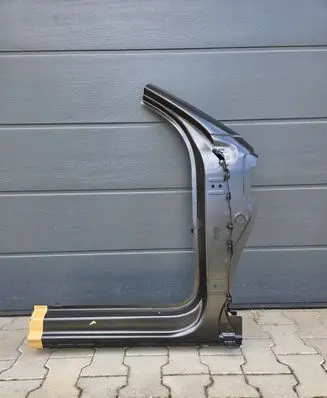 Audi Q3 F3 (B) Pillar trim (exterior) 83F810101 Z2S05097