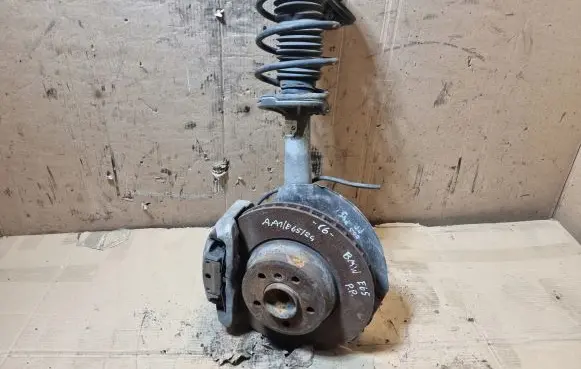 BMW 7 E65 E66 Front wheel hub spindle knuckle 6758884