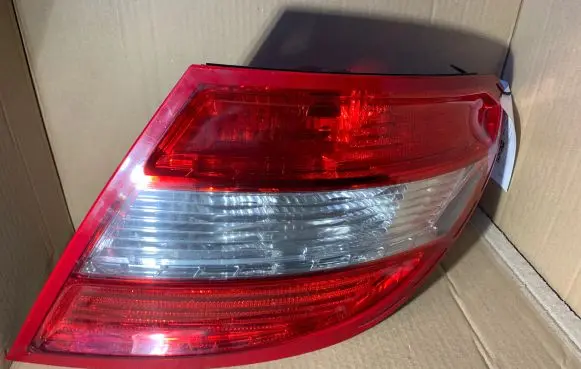 Mercedes-Benz C W204 Rear/tail lights 2048200264