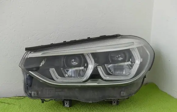 BMW X3 G01 Headlight/headlamp 8739653