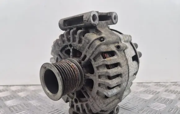 Mercedes-Benz E W212 Generator/alternator A0009067400
