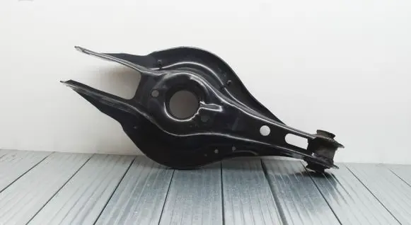 BMW 1 F20 F21 Rear upper control arm/wishbone 6867540