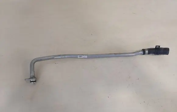 Audi A8 S8 D4 4H Engine coolant pipe/hose 079121083H