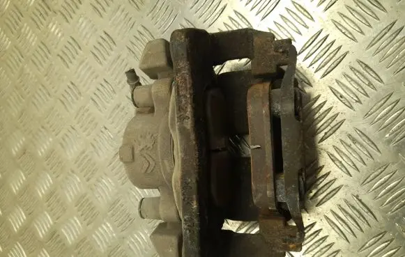 Opel Grandland X Front brake caliper 9830798780