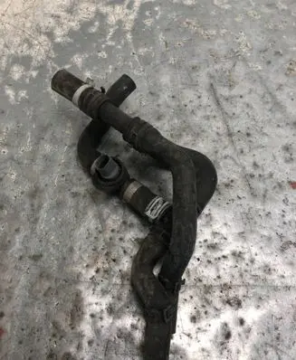 Volkswagen Golf VII Engine coolant pipe/hose 5Q0121049APBILI 5Q0121049AP