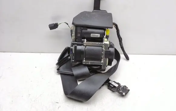 Volvo XC60 Front seatbelt 39838535