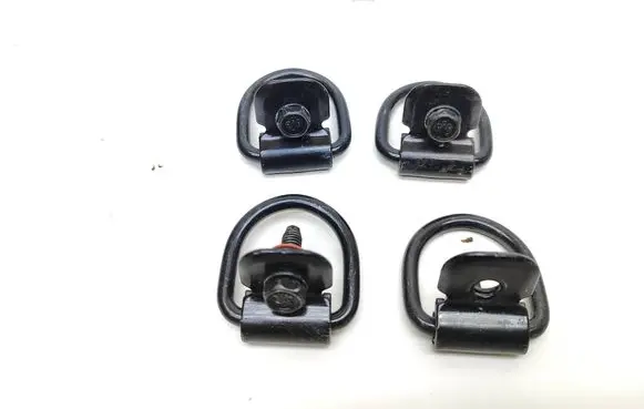Buick Encore GX I Tie down hook / loop 