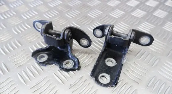Lexus IS III XE30 Rear door hinge set 6875020122 6877052031