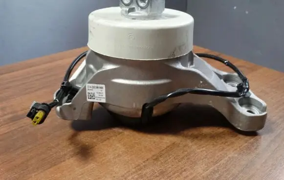 Mercedes-Benz S W223 Engine mount vacuum valve A2232409500