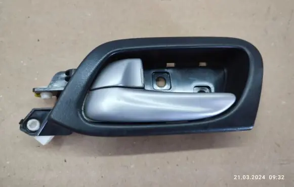 Honda Civic IX Front door interior handle