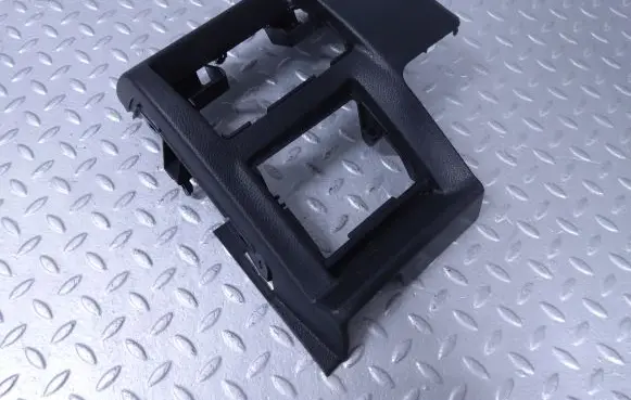 Dashboard lower bottom trim panel