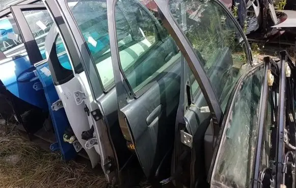 Citroen Xsara Picasso Front door pilkos
