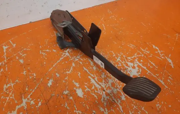 Ford Focus C-MAX Brake pedal 4M51-2467-AN