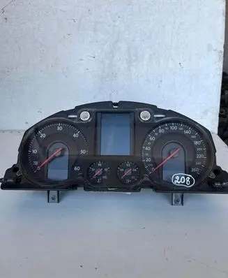 Volkswagen PASSAT B6 Speedometer (instrument cluster) 3C0920871 V0007000