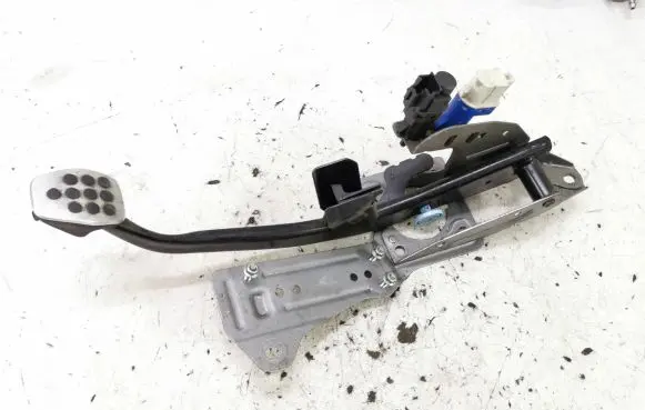 Ford Kuga I Brake pedal 3M512467AR 10260M03