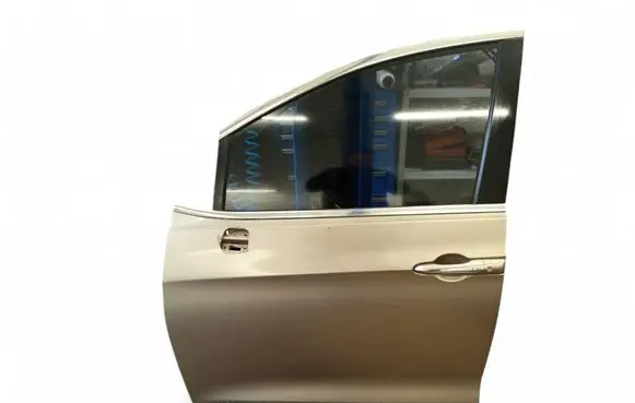 Chrysler Pacifica Front door 68316561AC 3040314C