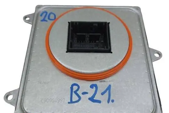 Opel Corsa F Light module LCM L90194244 611578705D S08050000