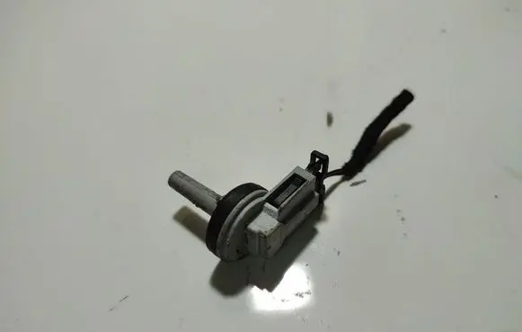 Audi A6 S6 C6 4F Interior temperature sensor 