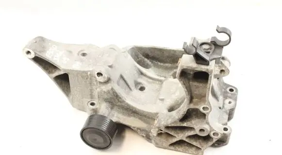 BMW 3 E90 E91 Generator/alternator bracket 7802639 11167802639
