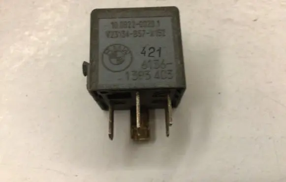 BMW 7 E32 ABS relay 1393403 6136139345 V23134B57X152
