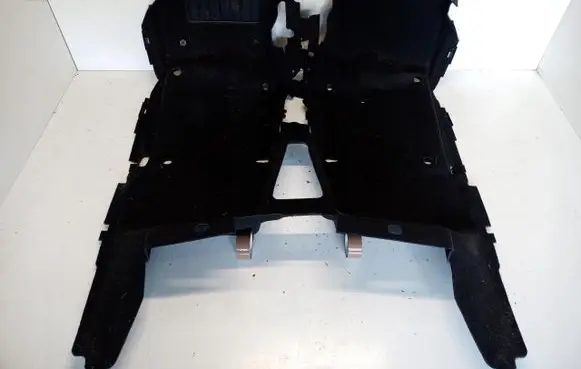 Nissan Leaf II (ZE1) Interior carpet B749025SH0A