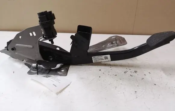Volvo V50 Brake pedal 4N512467CG 31202370