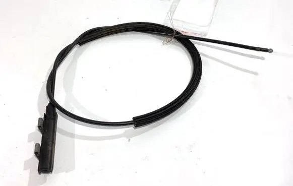 Volkswagen PASSAT CC Engine bonnet/hood lock release cable 3C1823535A