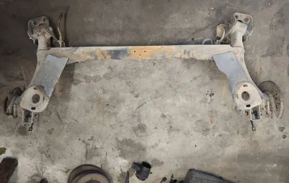 Rear axle beam