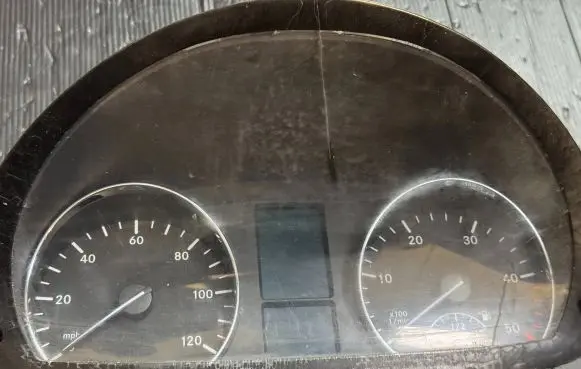 Mercedes-Benz Sprinter W906 Speedometer (instrument cluster) A9069008303 A9069015801 A9069021002