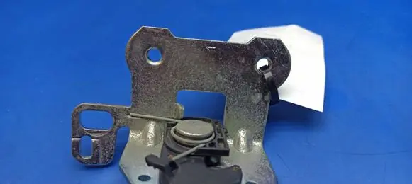 Mercedes-Benz C W204 Seat back rest lock catch A2049200572 12368