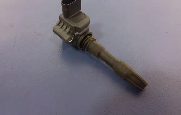 Audi A8 S8 D4 4H High voltage ignition coil 079905110D