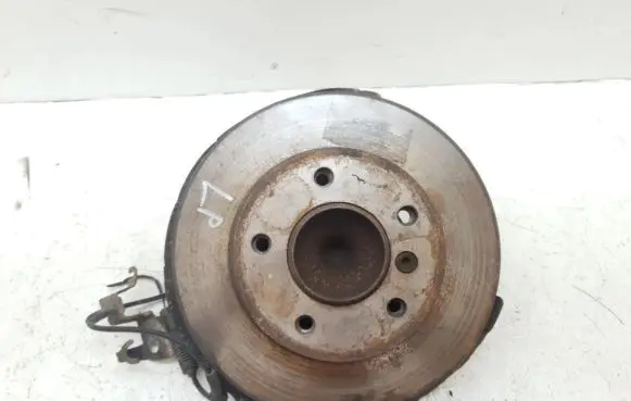 BMW 1 E81 E87 Front wheel hub spindle knuckle 6764443