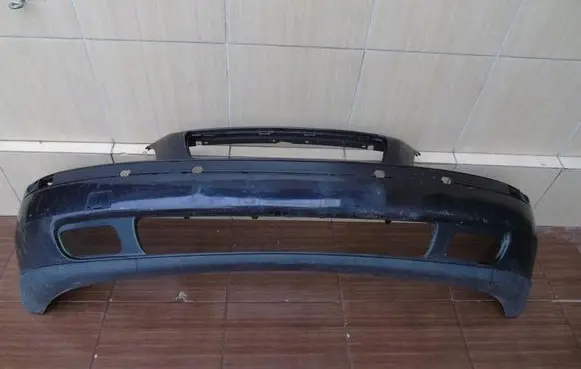 Volvo V70 Front bumper