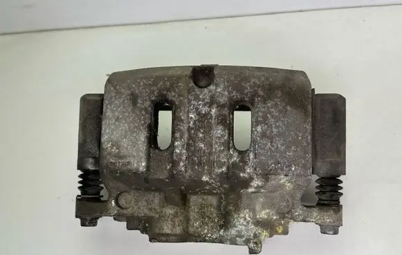 Ford Mustang VI Front brake caliper 2B3022B294