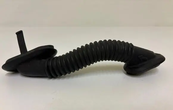 BMW 1 E81 E87 Seal rubber (tailgate) 6919382 61136919382 6113691938205