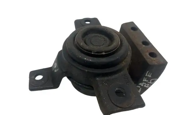 Hyundai Santa Fe Engine mount bracket