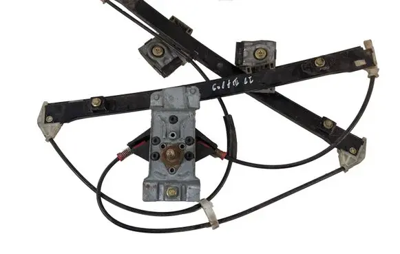 Volkswagen Golf III Front door manual window regulator 1H0837401B