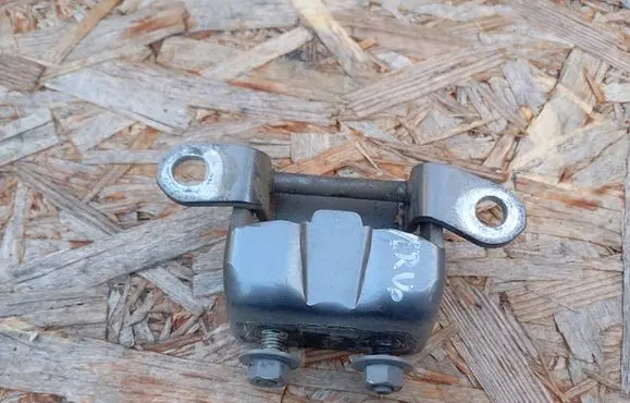 Renault Koleos I Rear door upper hinge