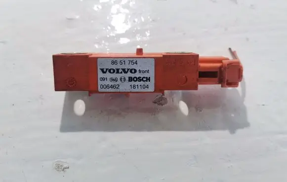 Volvo XC90 Airbag deployment crash/impact sensor 8651754