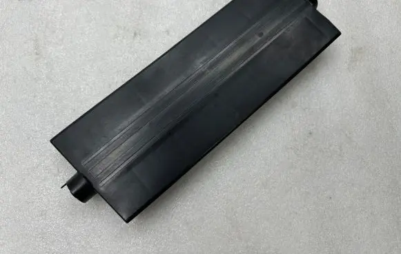 Tesla Model X Intercooler air guide/duct channel 158821100B 133654