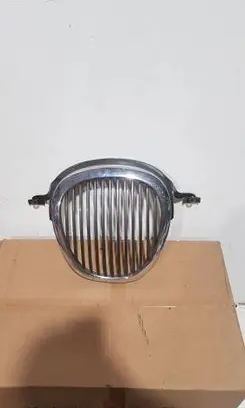 Jaguar S-Type Quarter panel pressure vent XR838A133AA