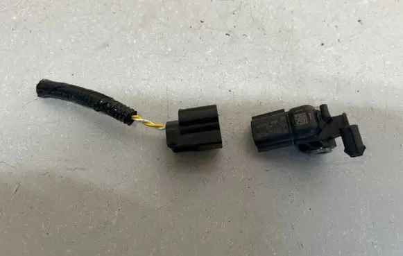 Renault Arkana Airbag deployment crash/impact sensor 988301833R